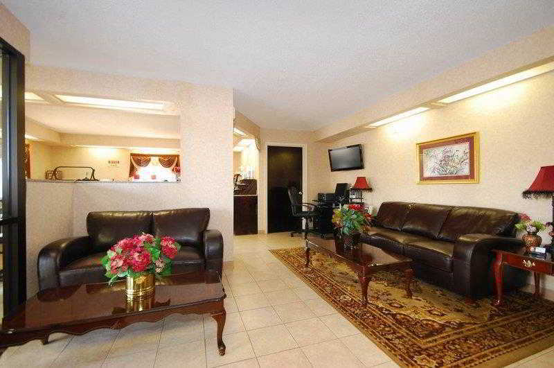 Days Inn & Suites By Wyndham Warner Robins Near Robins Afb Bagian luar foto